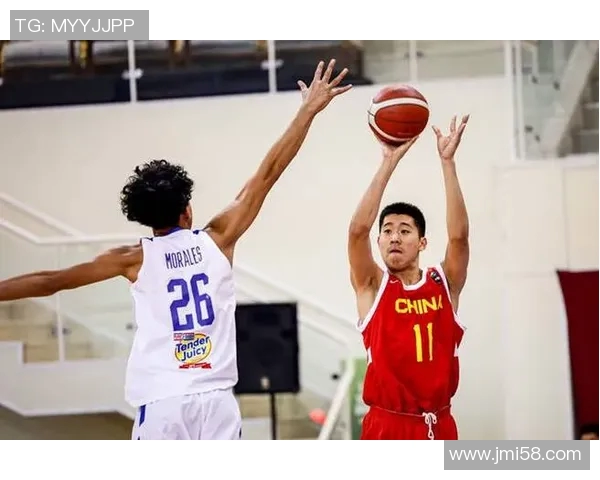 中国U17男篮迎战美国队力争在国际赛场上展现青春风采